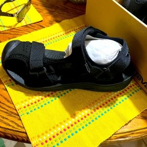 Black Teva M Hurricane Toe Pro